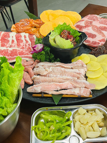 韩式烤肉拼盘