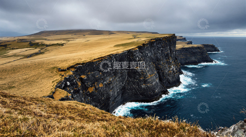 高清大图下载【趣麦麦图】富有戏剧性的海岸景观AI插画摄影照片高清