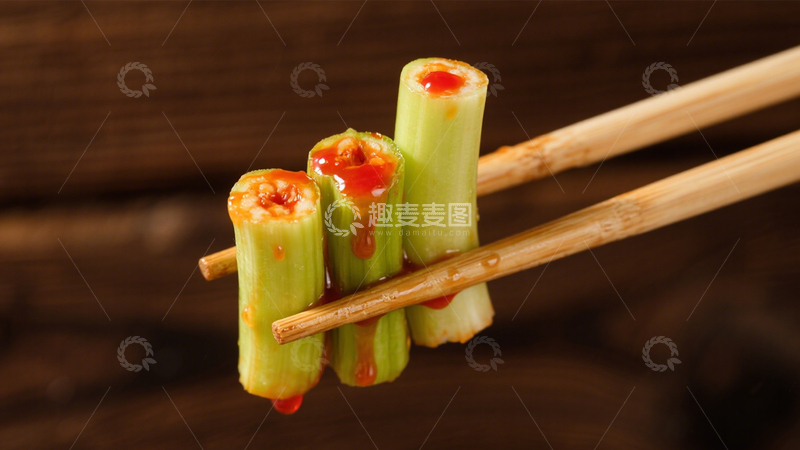 芹菜蘸酱清爽开胃5