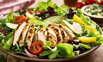 烤鸡沙拉配时蔬AI插画高清海报图片素材2