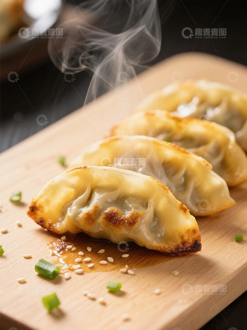 高清大图下载【趣麦麦图】传统中国美食锅贴2