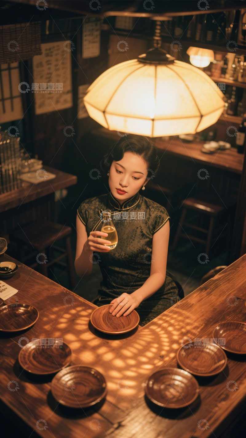 高清大图下载【趣麦麦图】复古旗袍酒馆氛围1