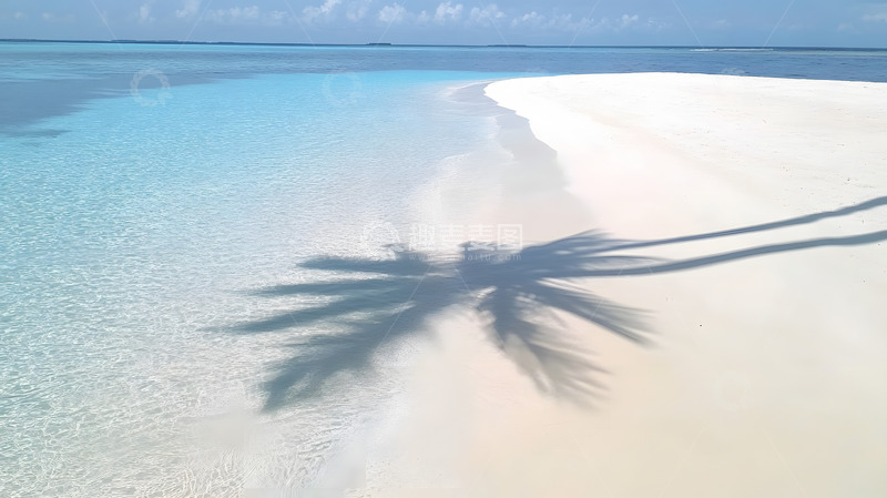 高清大图下载【趣麦麦图】夏天的湛蓝大海椰树倒影1