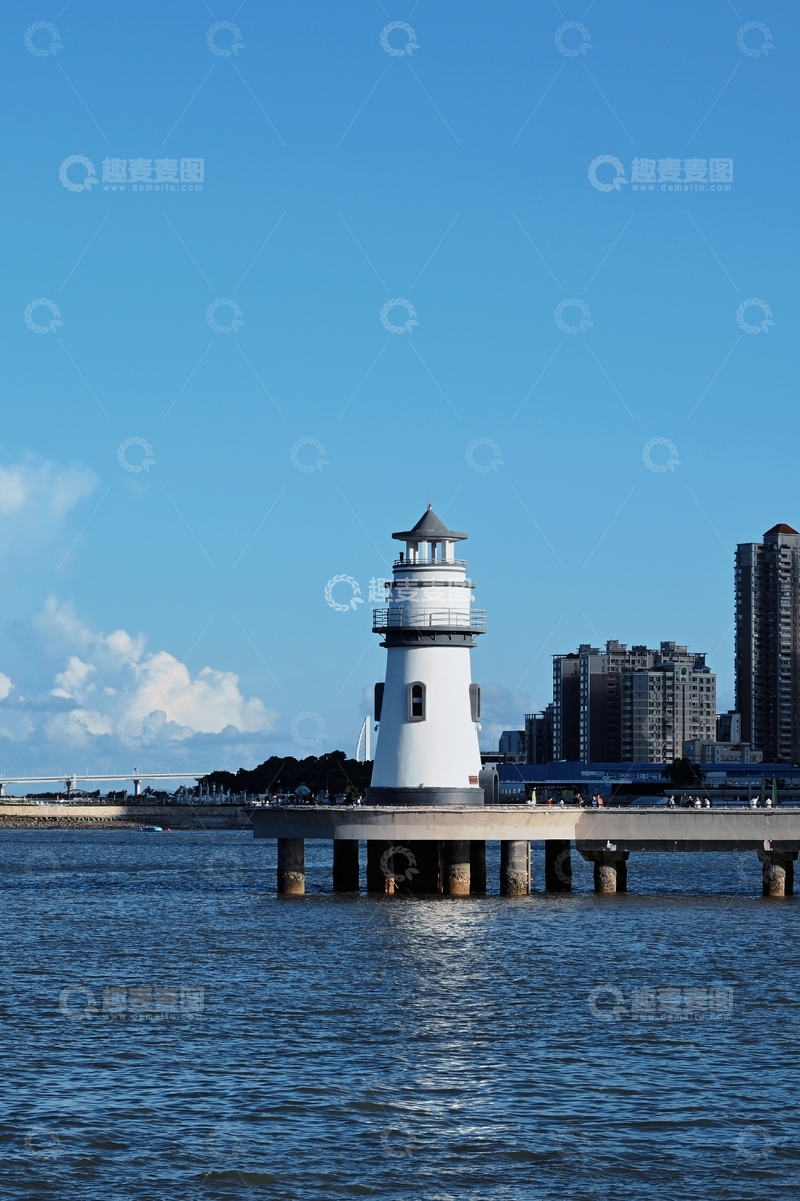 高清大图下载【趣麦麦图】珠海爱情邮局，城市蓝天海景交融