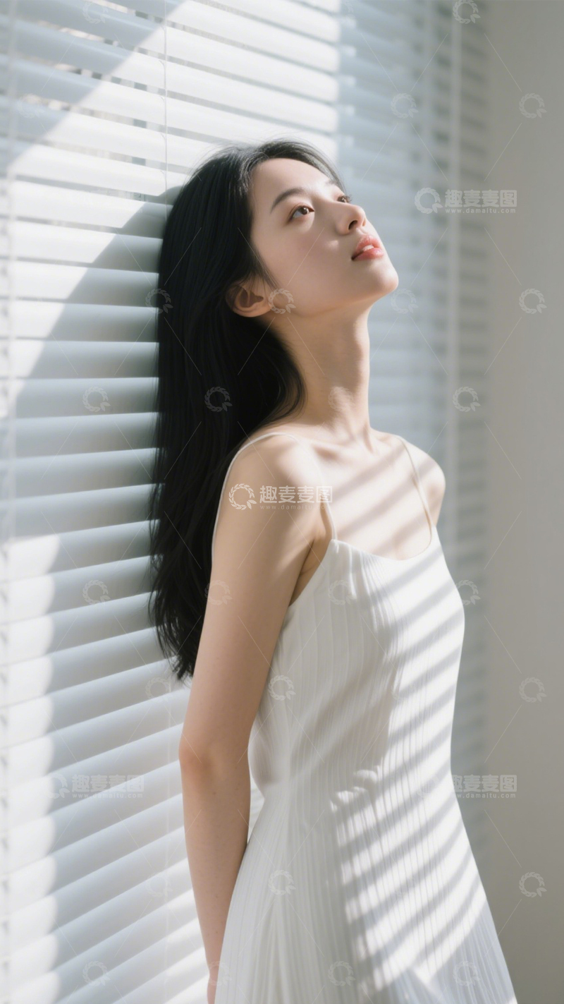 高清大图下载【趣麦麦图】白吊带裙简约感