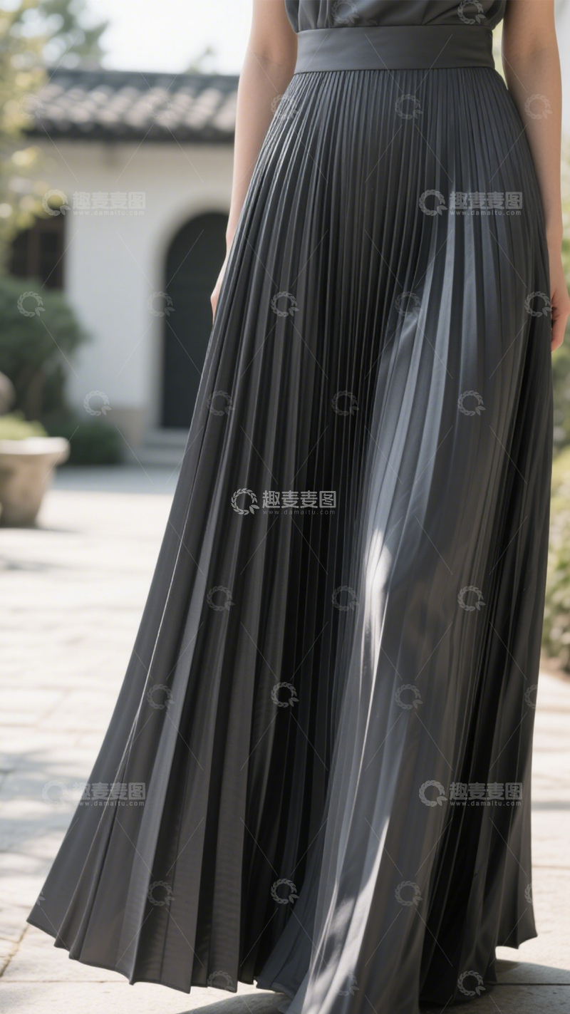 高清大图下载【趣麦麦图】优雅垂坠缎面百褶裙1