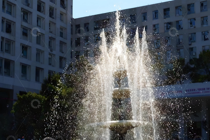 高清大图下载【趣麦麦图】阳光下的喷泉素材 (4)