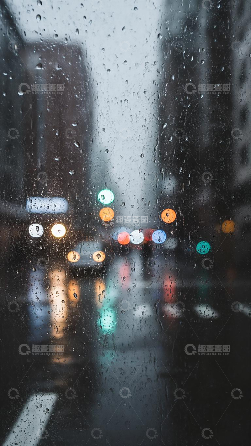 高清大图下载【趣麦麦图】透过玻璃看窗外的雨