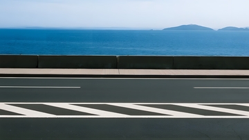 滨海公路，辽阔海景相伴