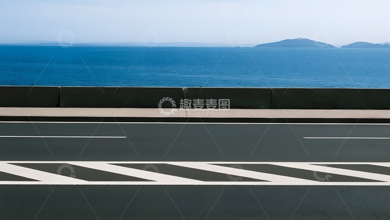 滨海公路，辽阔海景相伴