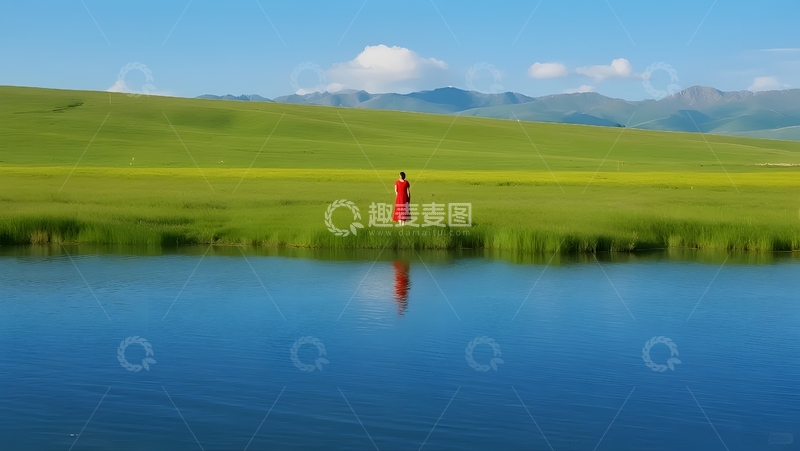 高清大图下载【趣麦麦图】草原湖畔，红衣人影独赏