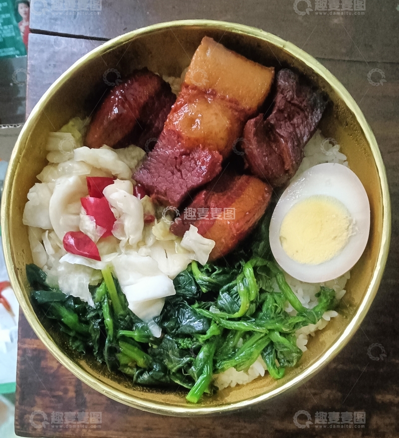 高清大图下载【趣麦麦图】一份精致好看的红烧肉饭外卖