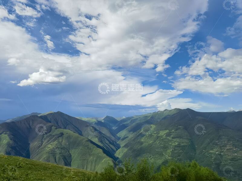 高清大图下载【趣麦麦图】山脉 崇山峻岭 蓝天白云 