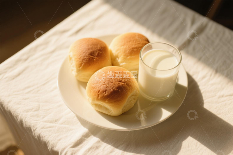 高清大图下载【趣麦麦图】创意美味早餐面包牛奶摄影图