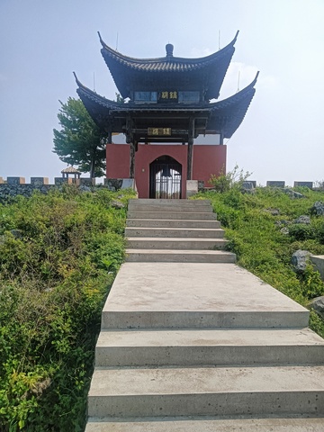 湖北安陆白兆山风景区钟楼