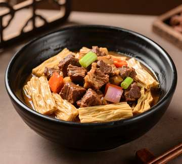 腐竹烧牛腩摄影图