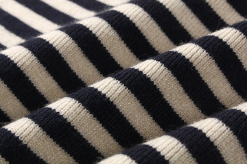 实景拍摄服装面料特写条纹布料