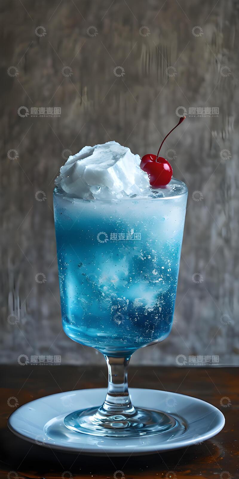 高清大图下载【趣麦麦图】夏日冰凉解暑清爽冰山鸡尾酒