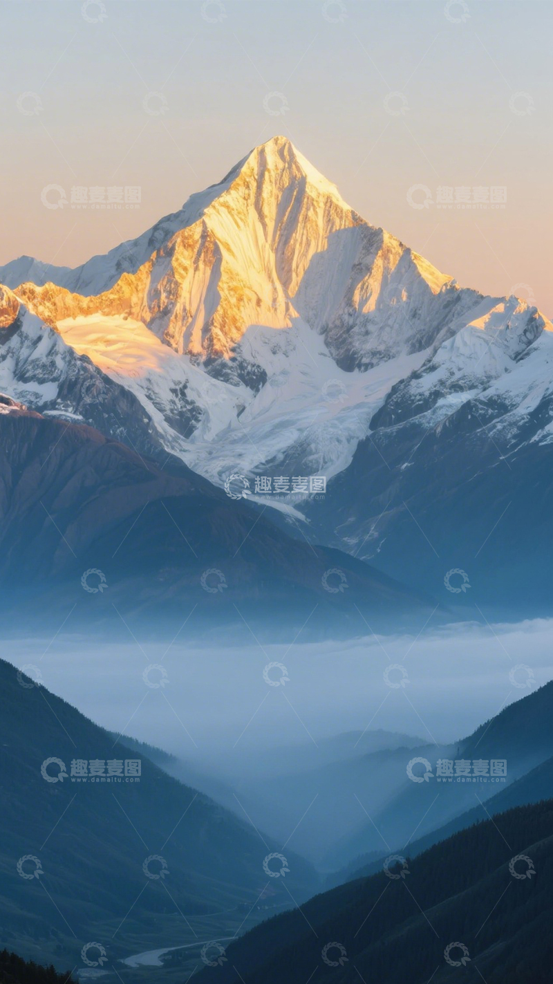 高清大图下载【趣麦麦图】雪山披金云海绕巍峨1