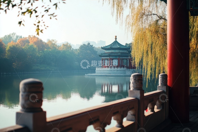 高清大图下载【趣麦麦图】湖边的栅栏结构建筑