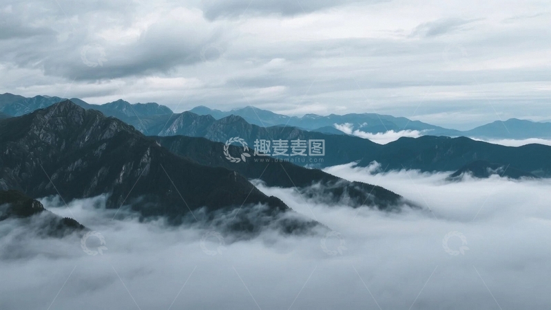 高清大图下载【趣麦麦图】云雾缭绕的山峦叠嶂02