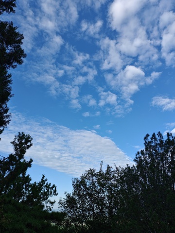 鹫峰一蓝天白云高山 1