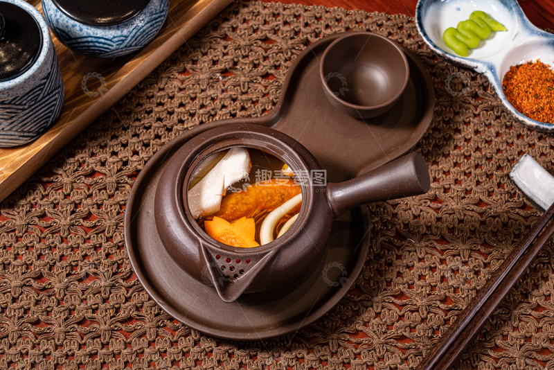 高清大图下载【趣麦麦图】滋补松茸海鲜汤