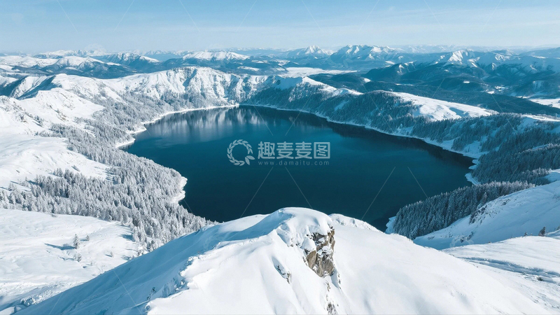 高清大图下载【趣麦麦图】雪山之巅的蔚蓝明珠5