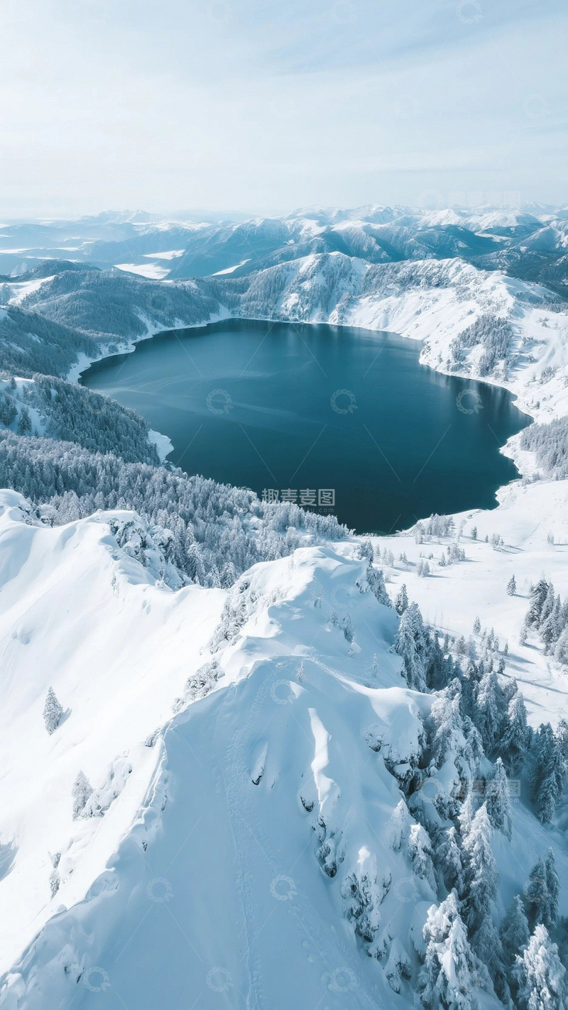 高清大图下载【趣麦麦图】雪山之巅的蔚蓝明珠1