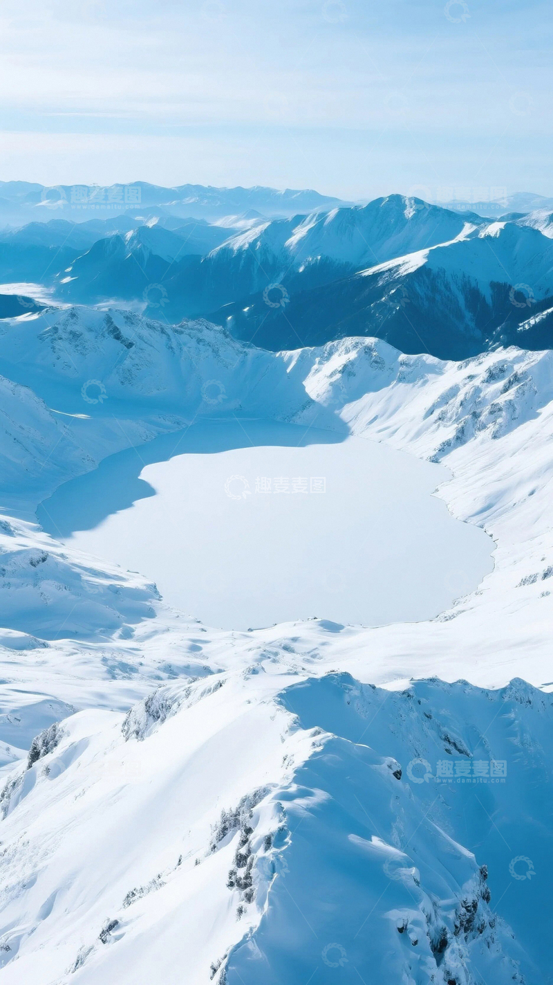 高清大图下载【趣麦麦图】雪山之巅的蔚蓝明珠3