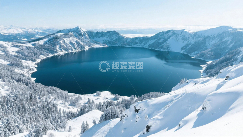 高清大图下载【趣麦麦图】雪山之巅的蔚蓝明珠7