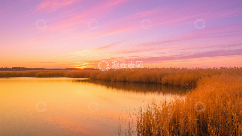 高清大图下载【趣麦麦图】日落办完晚霞映照在湖面上