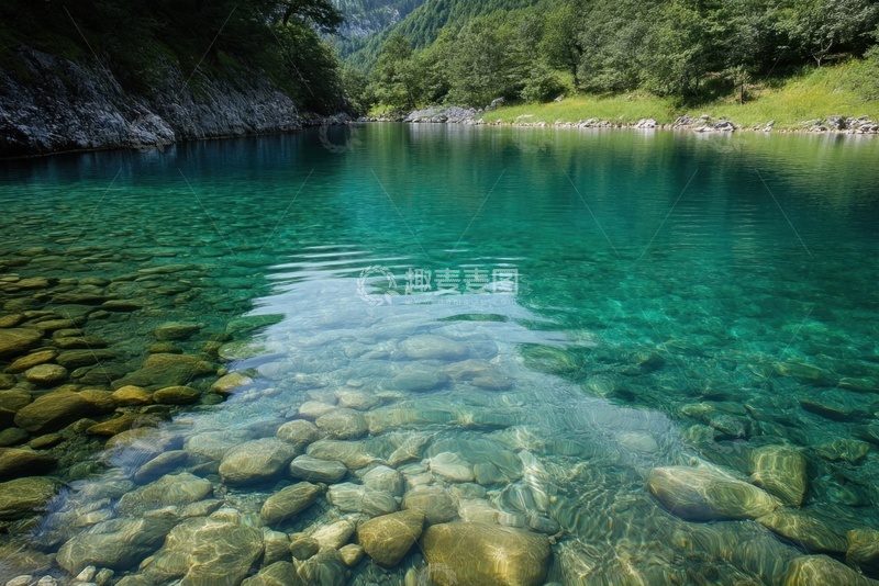 高清大图下载【趣麦麦图】自然界清澈的湖泊
