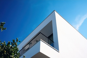 白色的楼房建筑