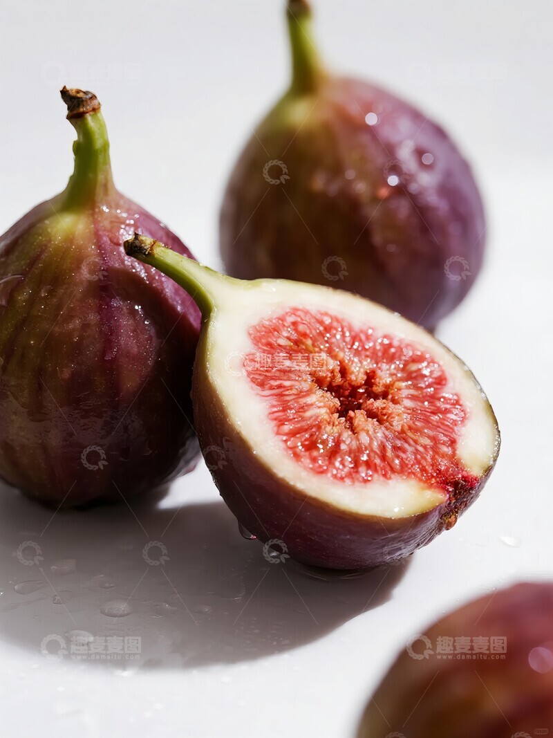 高清大图下载【趣麦麦图】新鲜无花果切开展示