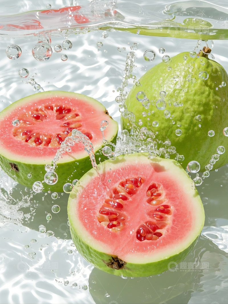 源文件下载【趣麦麦图】水中红心芭乐1