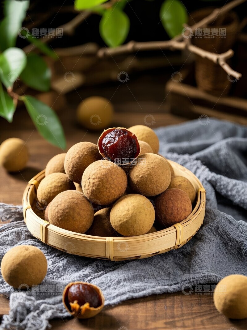高清大图下载【趣麦麦图】新鲜桂圆干果在篮子中展示