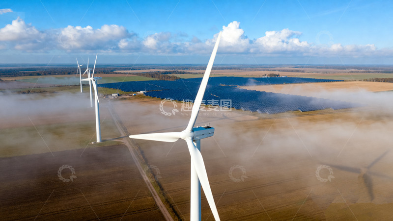 高清大图下载【趣麦麦图】风电光伏共生的田园风光