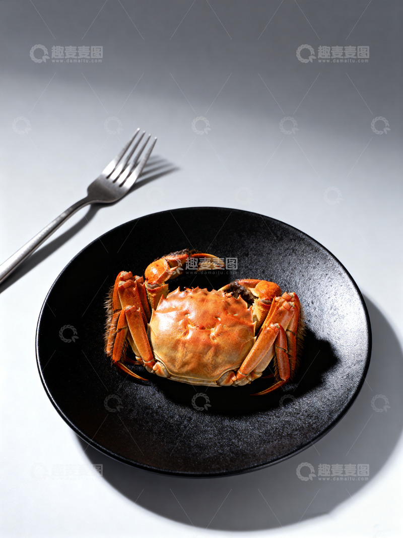 高清大图下载【趣麦麦图】盘中美味大闸蟹