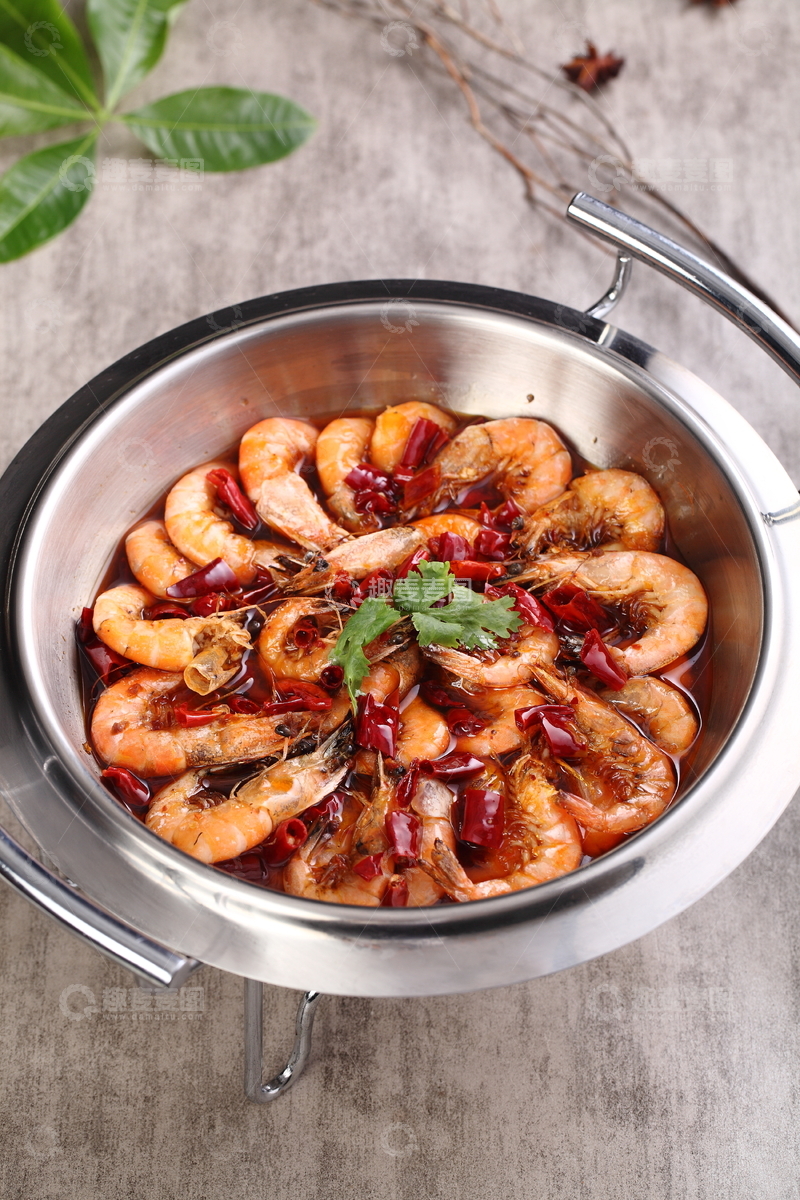 香辣美味锅中鲜虾