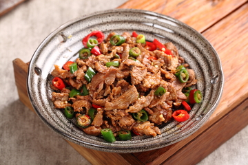 辣椒炒鲜嫩牛肉片