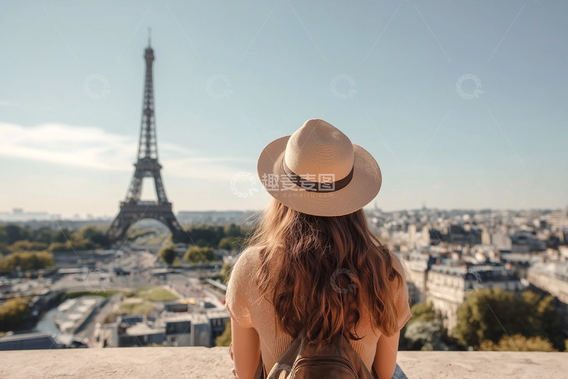 高清大图下载【趣麦麦图】-假期旅行中的女人