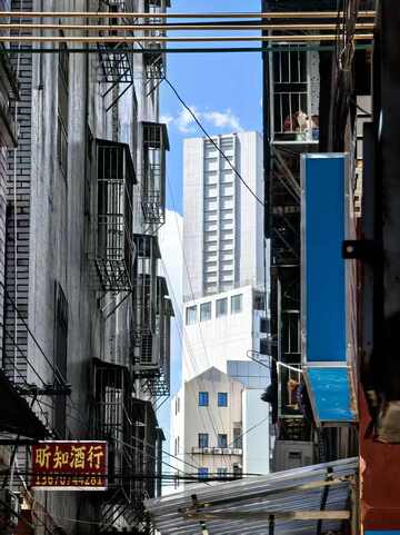 昕知酒行与远方