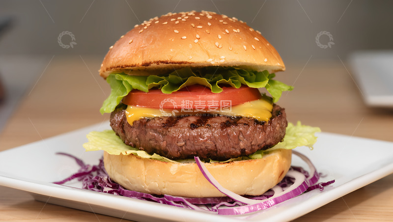 高清大图下载【趣麦麦图】创意美食西餐牛肉汉堡摄影图