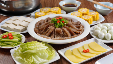 创意美食麻辣毛肚摄影图