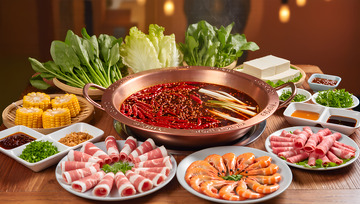 创意美食火锅盛宴套餐摄影图