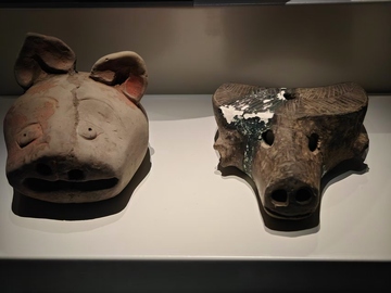 商民-猪祭祀泥塑