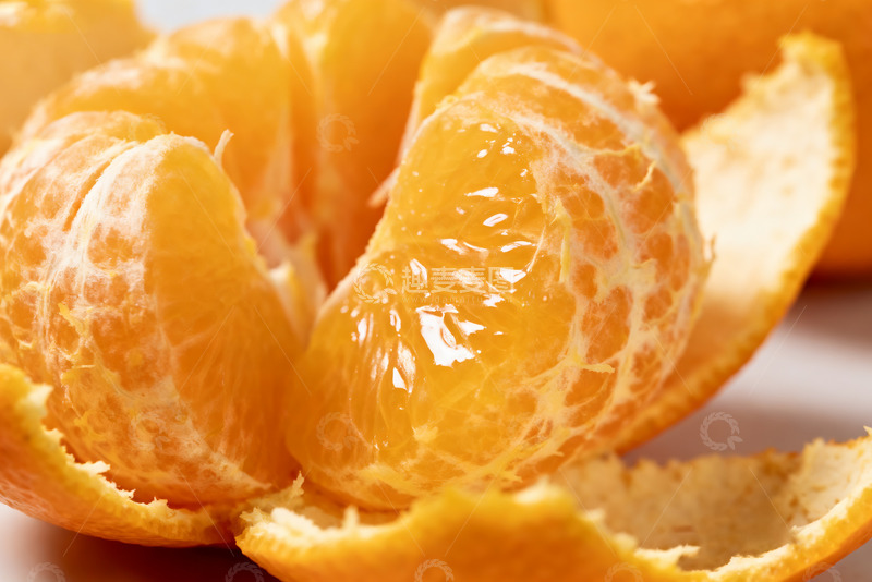 高清大图下载【趣麦麦图】剥开的新鲜多汁蜜橘2