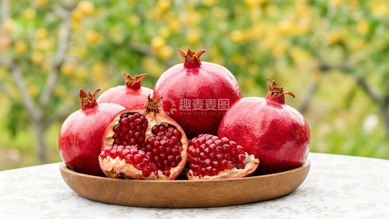高清大图下载【趣麦麦图】石榴丰收秋天果实海报