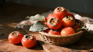 新鲜柿子摄影实拍